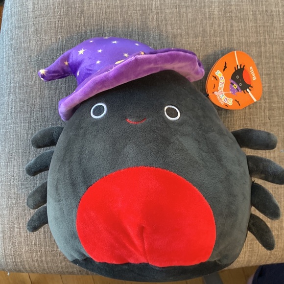 Squishmallow Bella the spider 8” plush - Picture 6 of 6